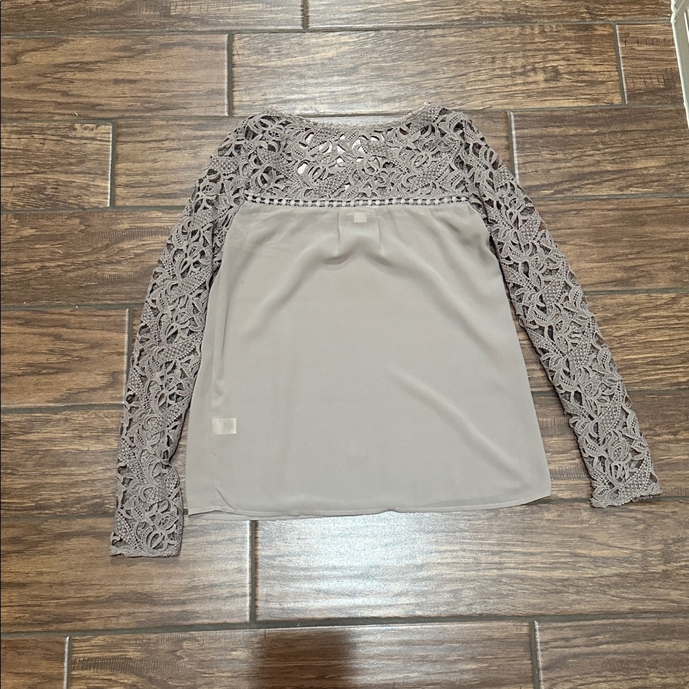 Double zero brand top size small - image 4